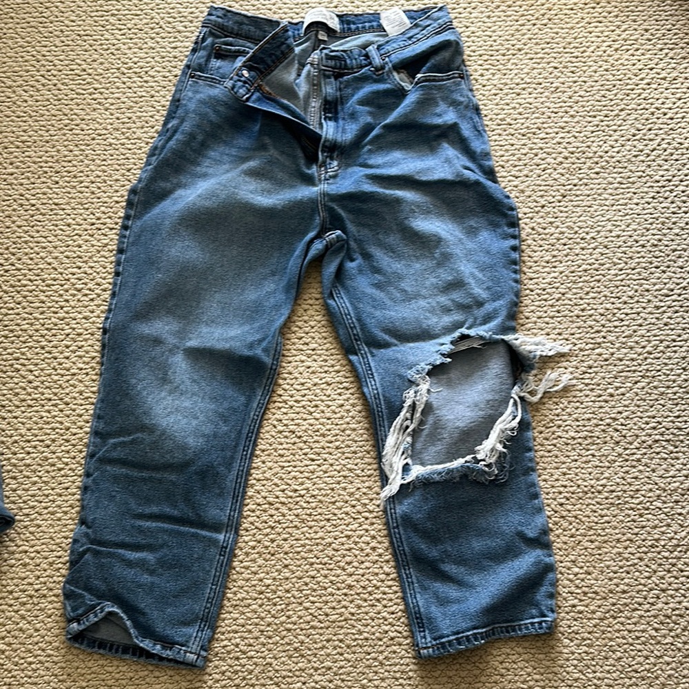 Women’s Blue Distressed Jeans